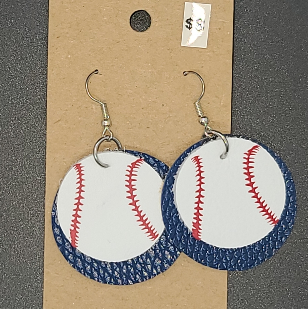 Leather earrings